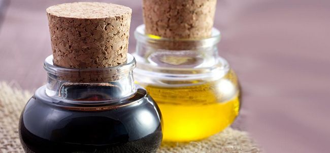 Différence entre huile de ricin jaune et noire